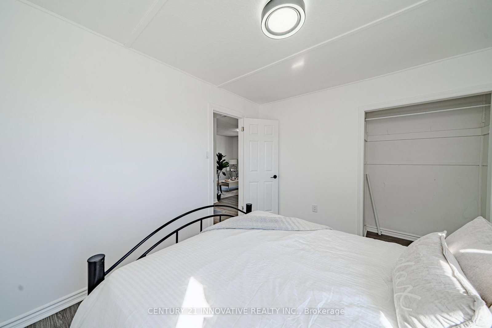 1 Edward Street • Ajax, ON photo 25