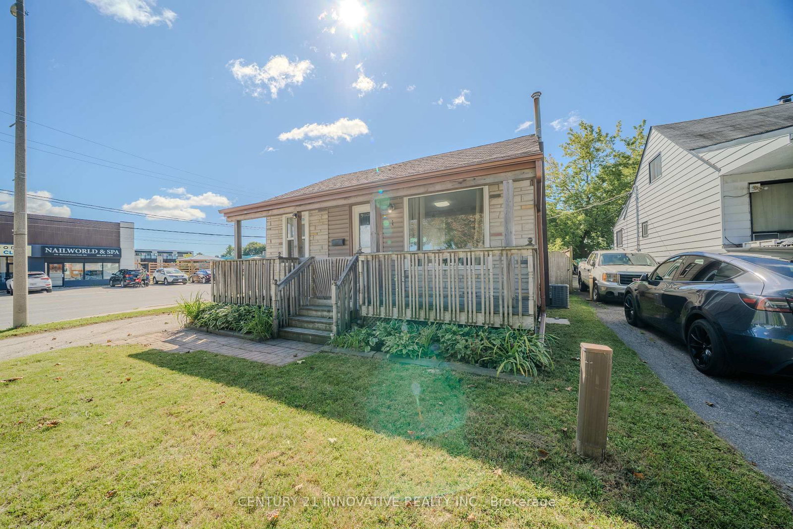 1 Edward Street • Ajax, ON photo 6