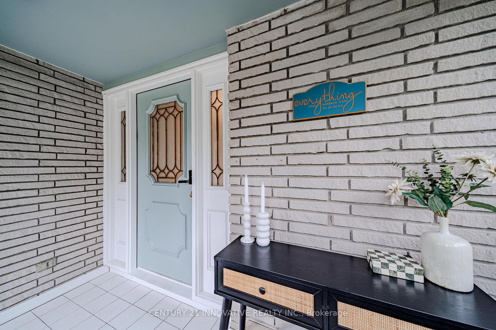 1058 Chelsea Court • Oshawa, ON photo 6