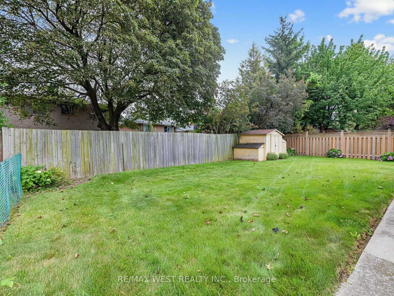 407 Brimorton Drive • Toronto, ON photo 32