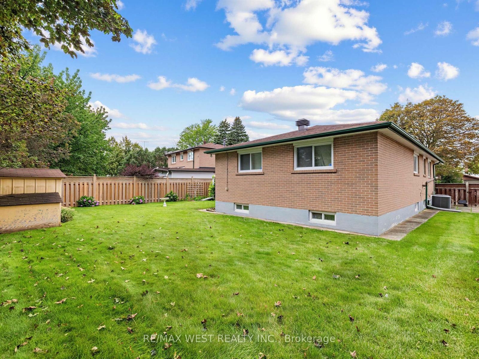 407 Brimorton Drive • Toronto, ON photo 33