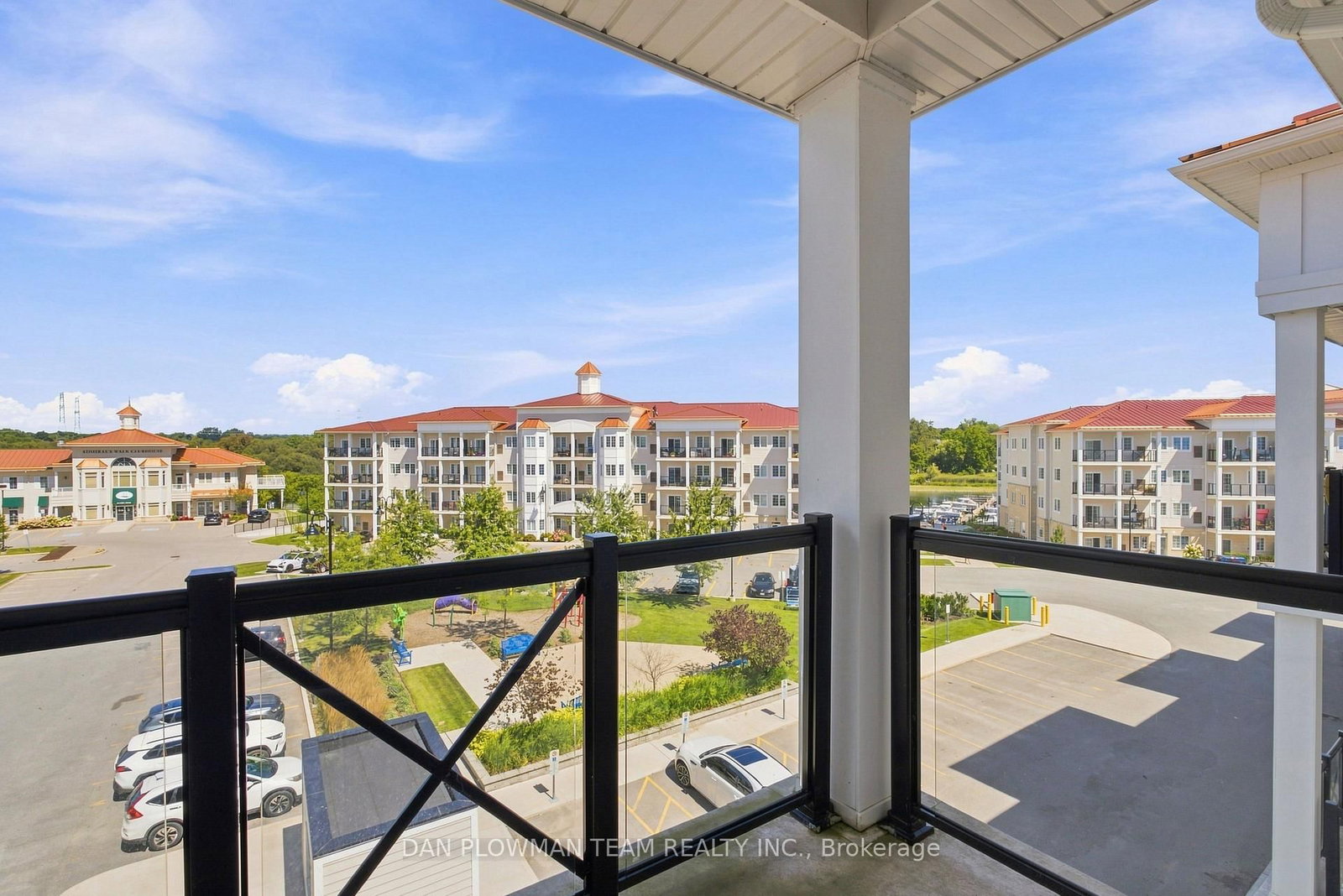 50 Lakebreeze Drive • #424 • Clarington, ON photo 18