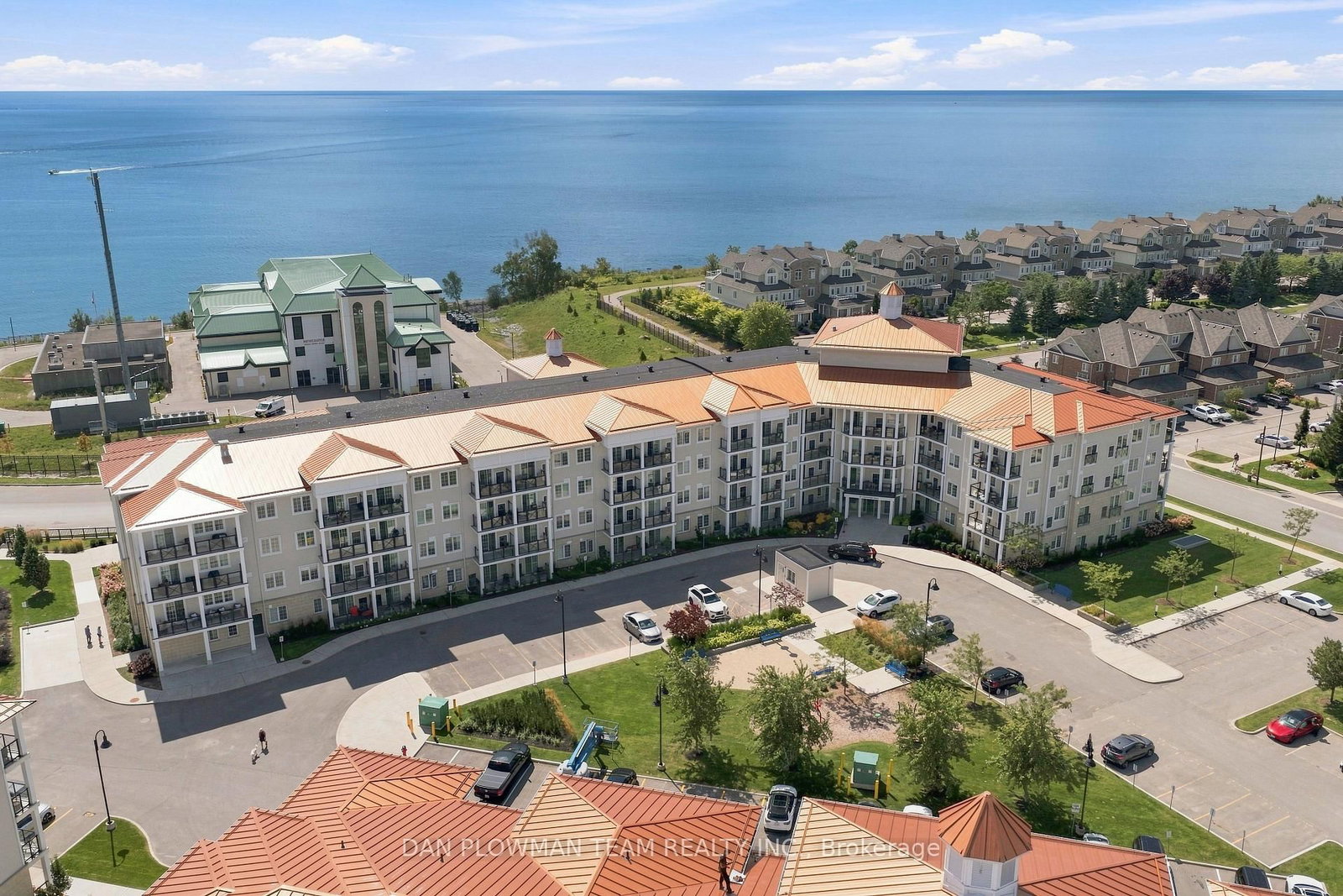 50 Lakebreeze Drive • #424 • Clarington, ON photo 24