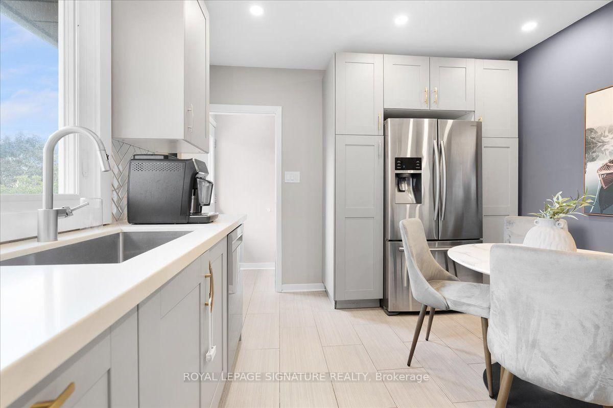 1 Westcroft Drive • Toronto, ON photo 3