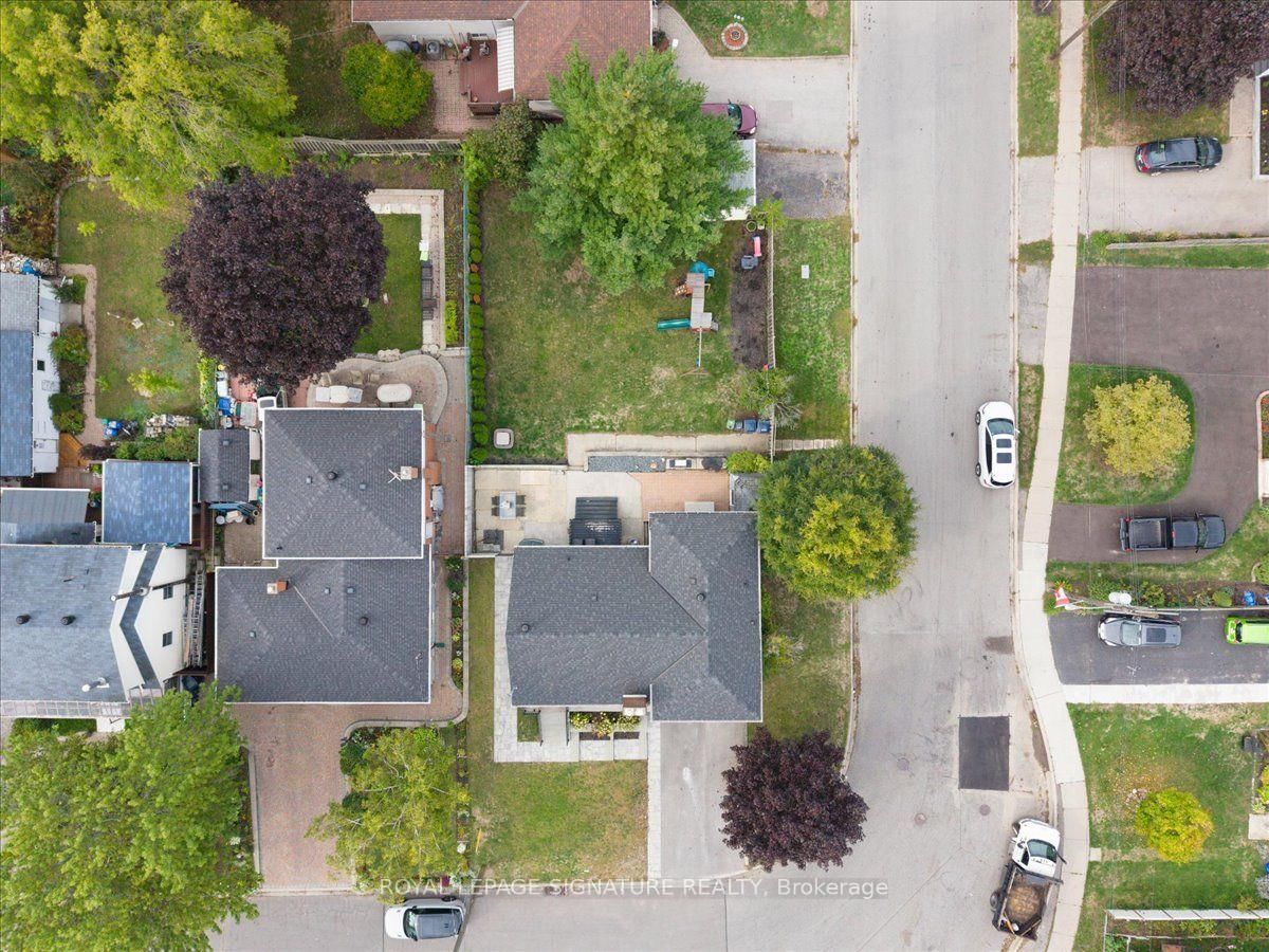 1 Westcroft Drive • Toronto, ON photo 31