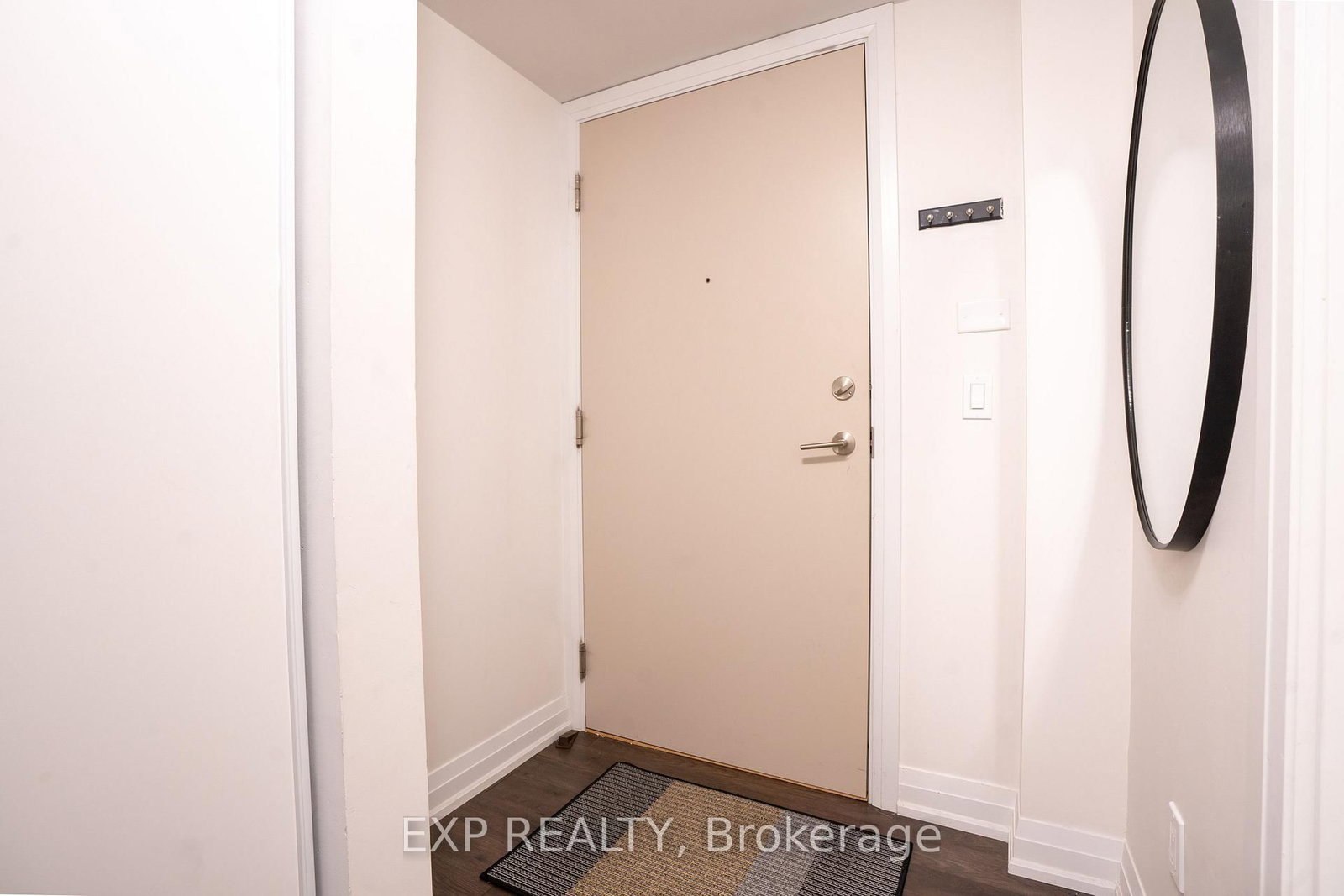 20 Meadowglen Place • #2410 • Toronto, ON photo 12