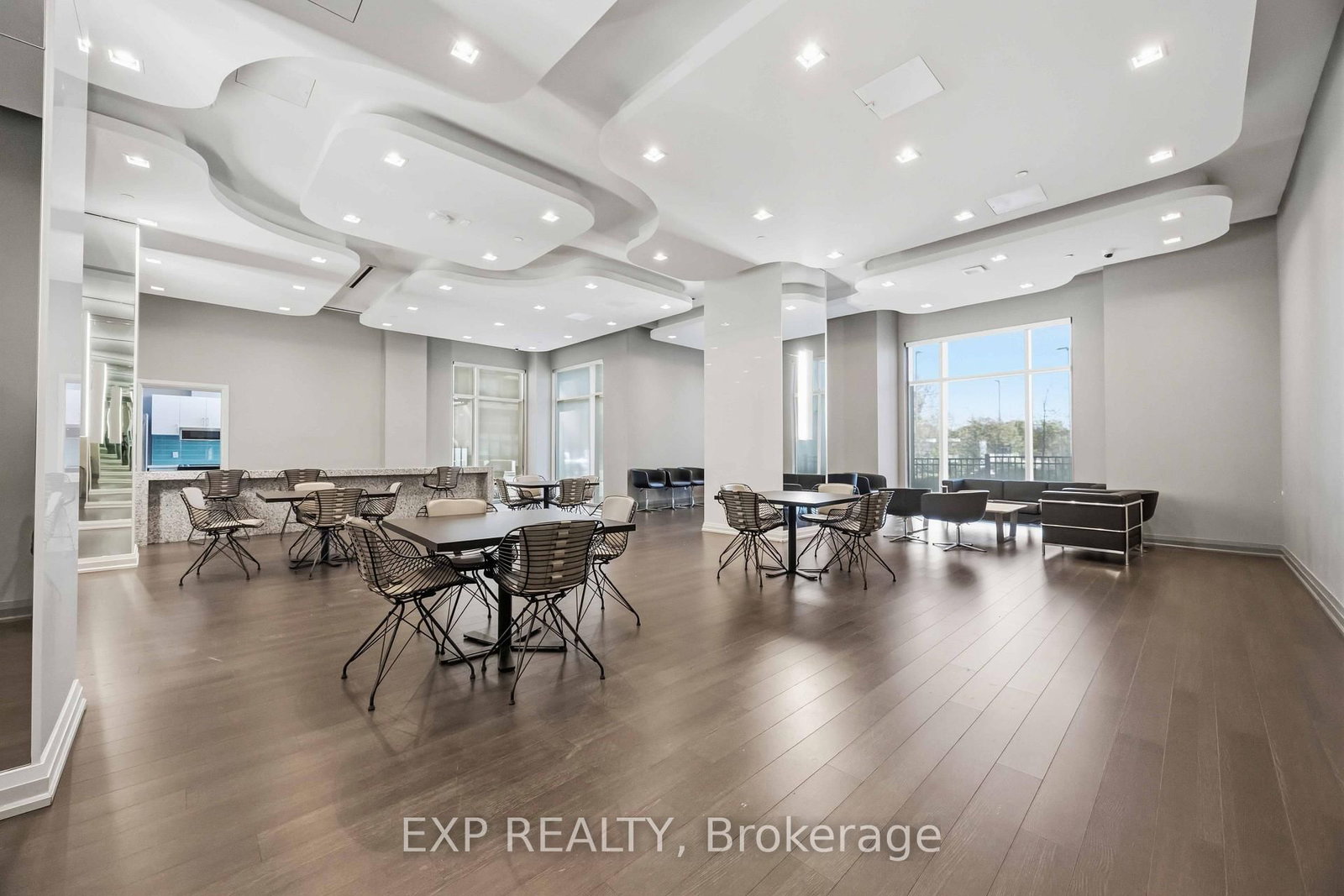 20 Meadowglen Place • #2410 • Toronto, ON photo 15