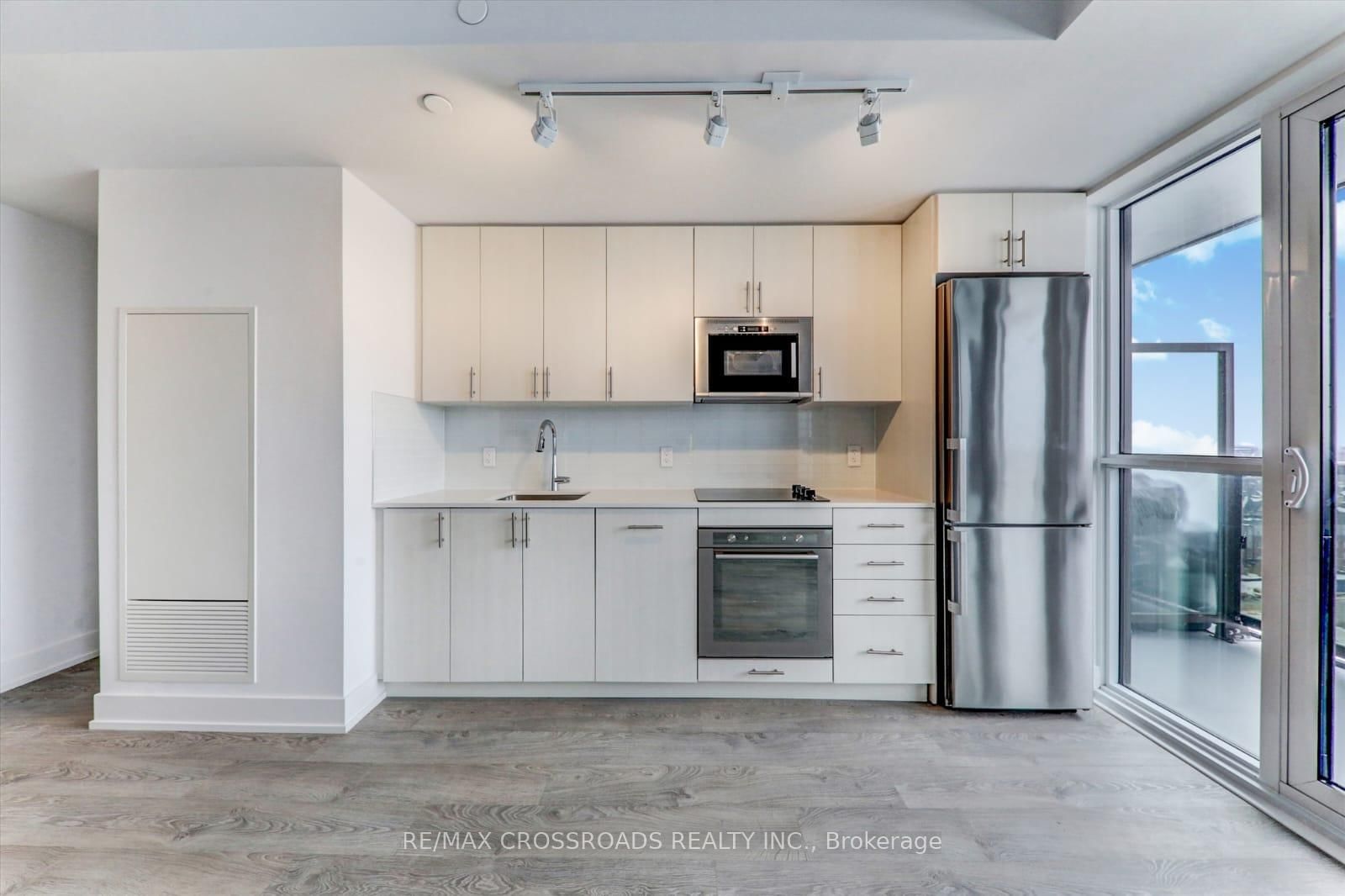 2550 Simcoe Street N • #1021 • Oshawa, ON photo 12