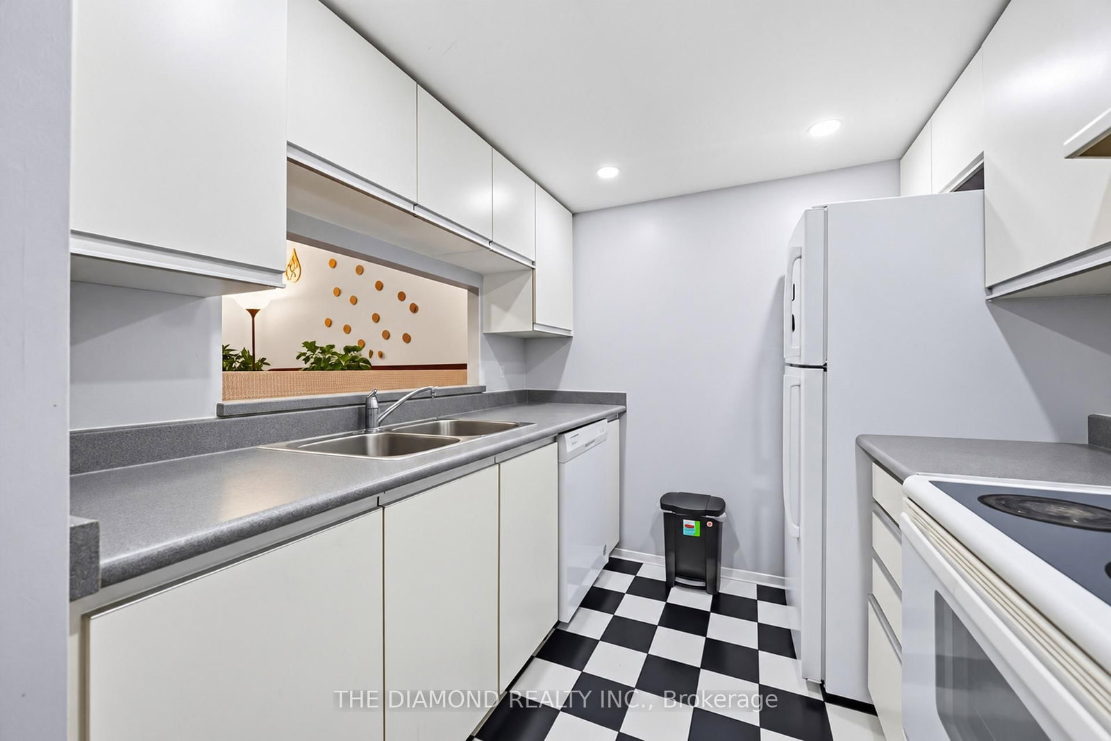 2550 Lawrence Avenue E • #816 • Toronto, ON photo 19