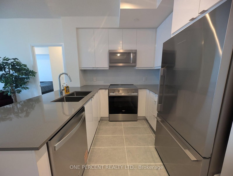731 - 3270 Sheppard Ave E Avenue