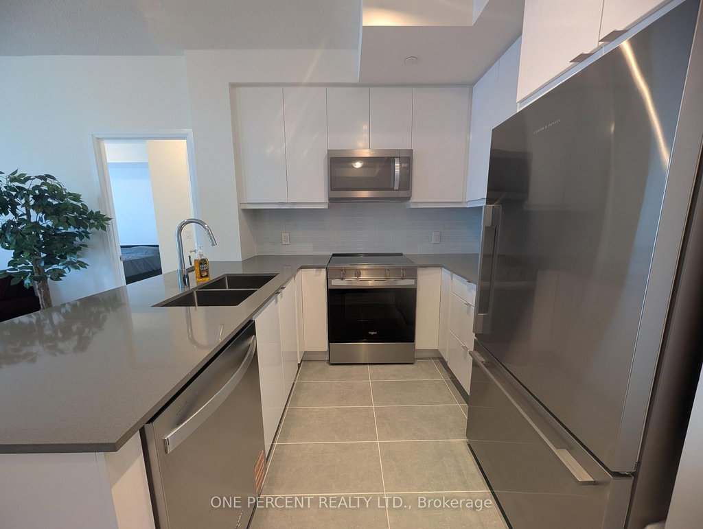 731 - 3270 Sheppard Ave E Avenue 3