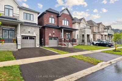 42 Northrop Avenue • Clarington, ON photo 2