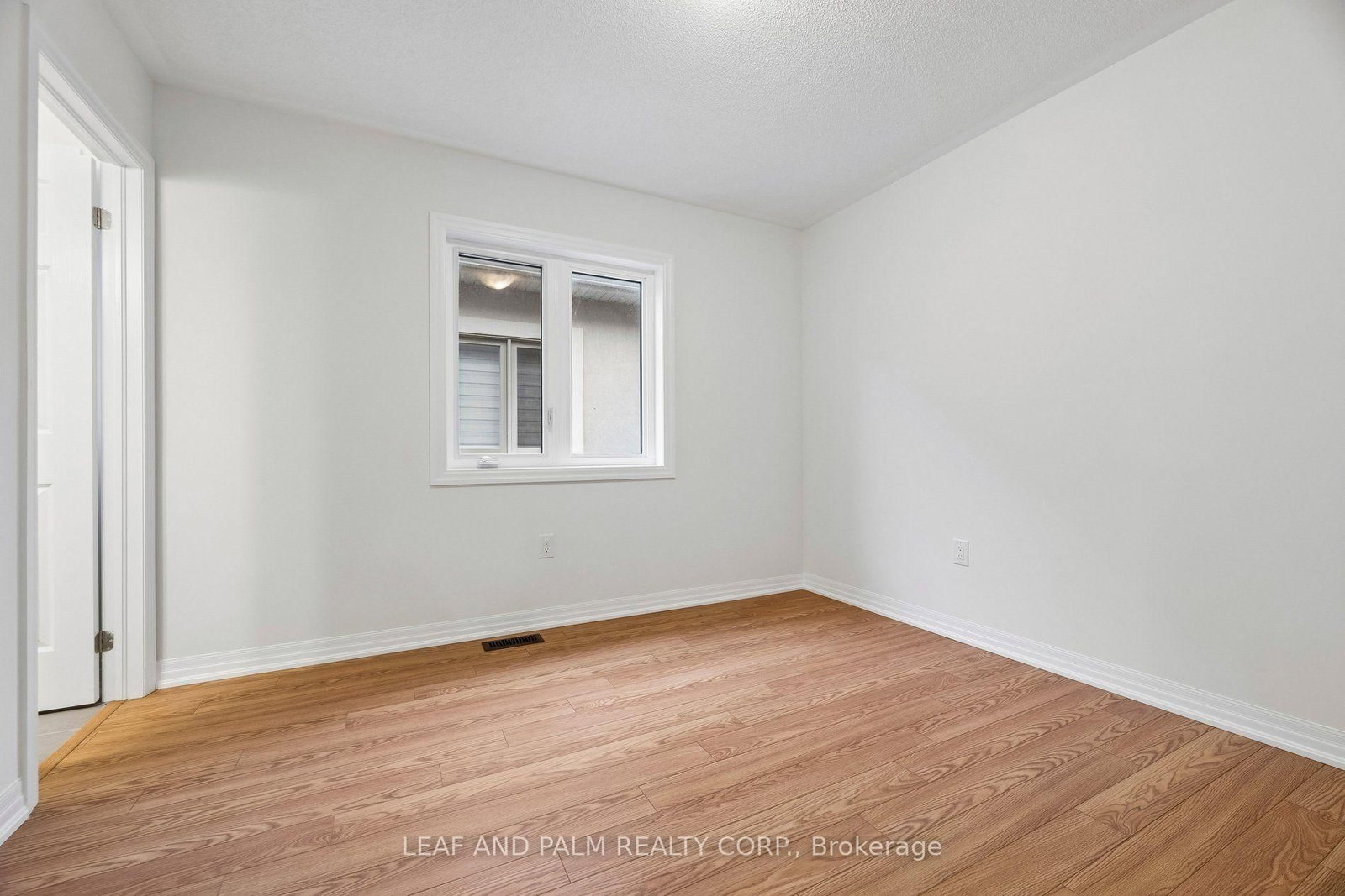 42 Northrop Avenue • Clarington, ON photo 27