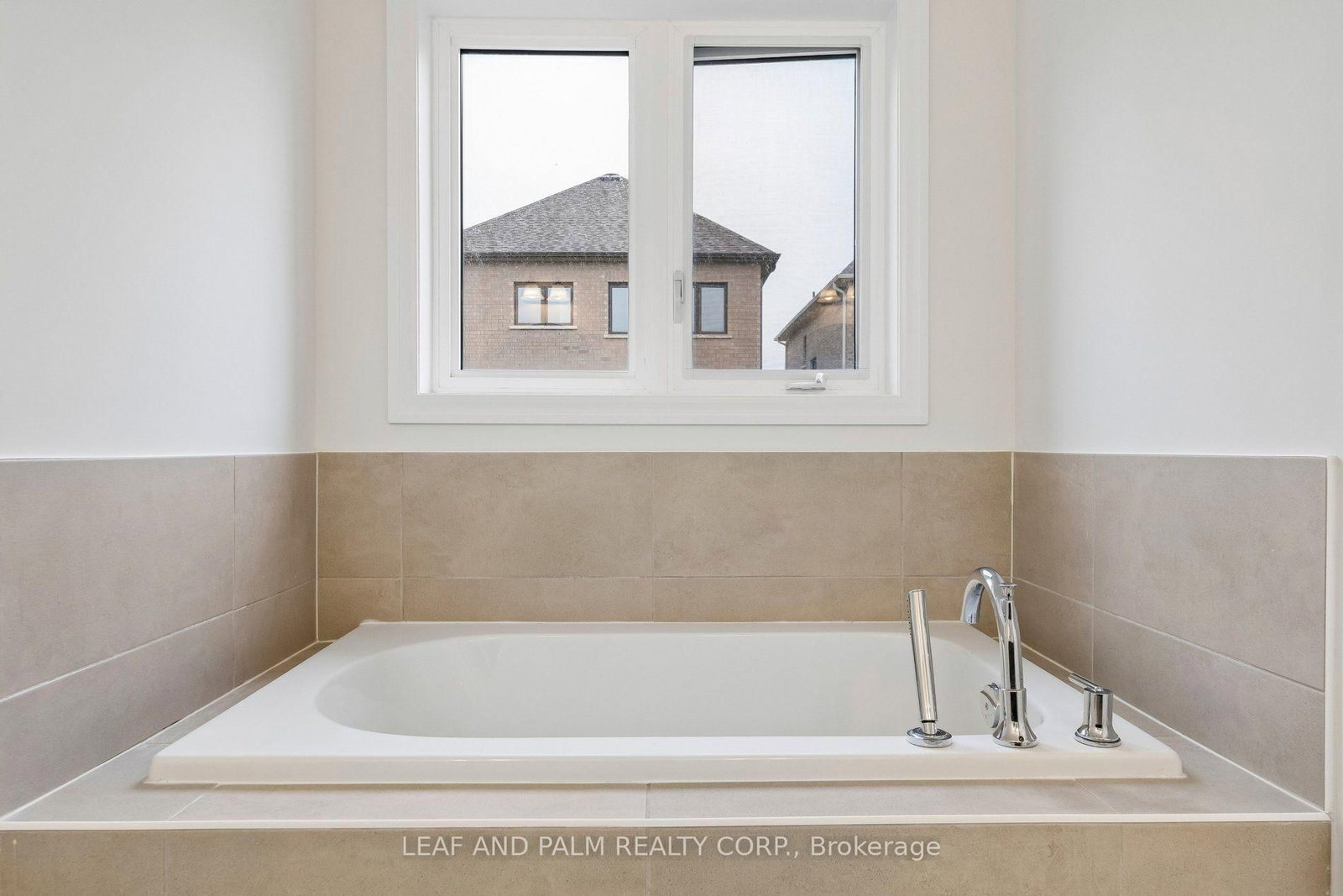 42 Northrop Avenue • Clarington, ON photo 35