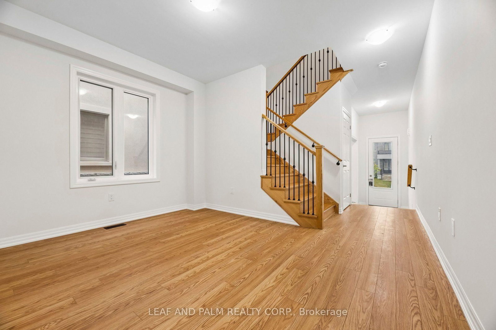 42 Northrop Avenue • Clarington, ON photo 7
