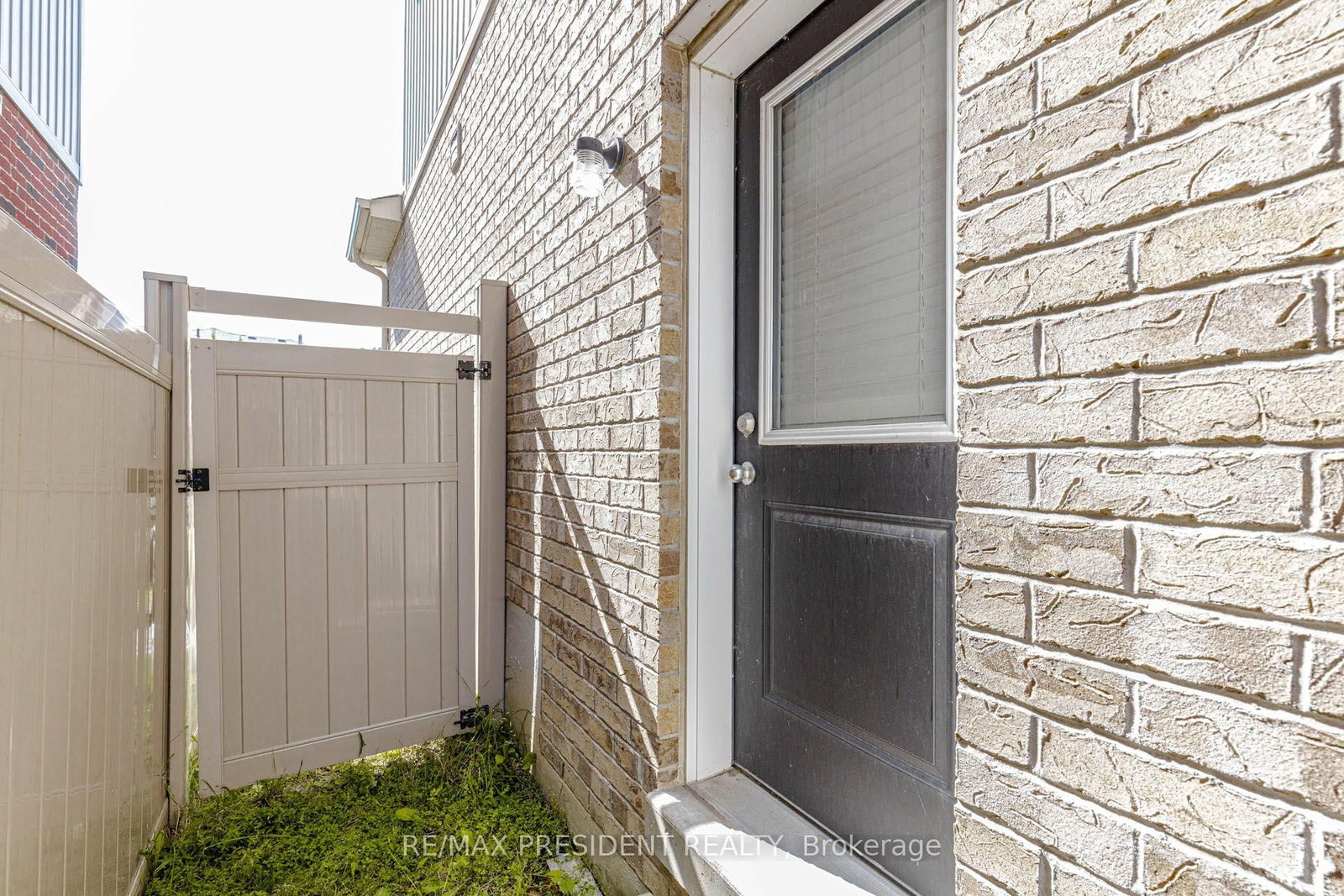 1436 Mayport Drive • Oshawa, ON photo 43