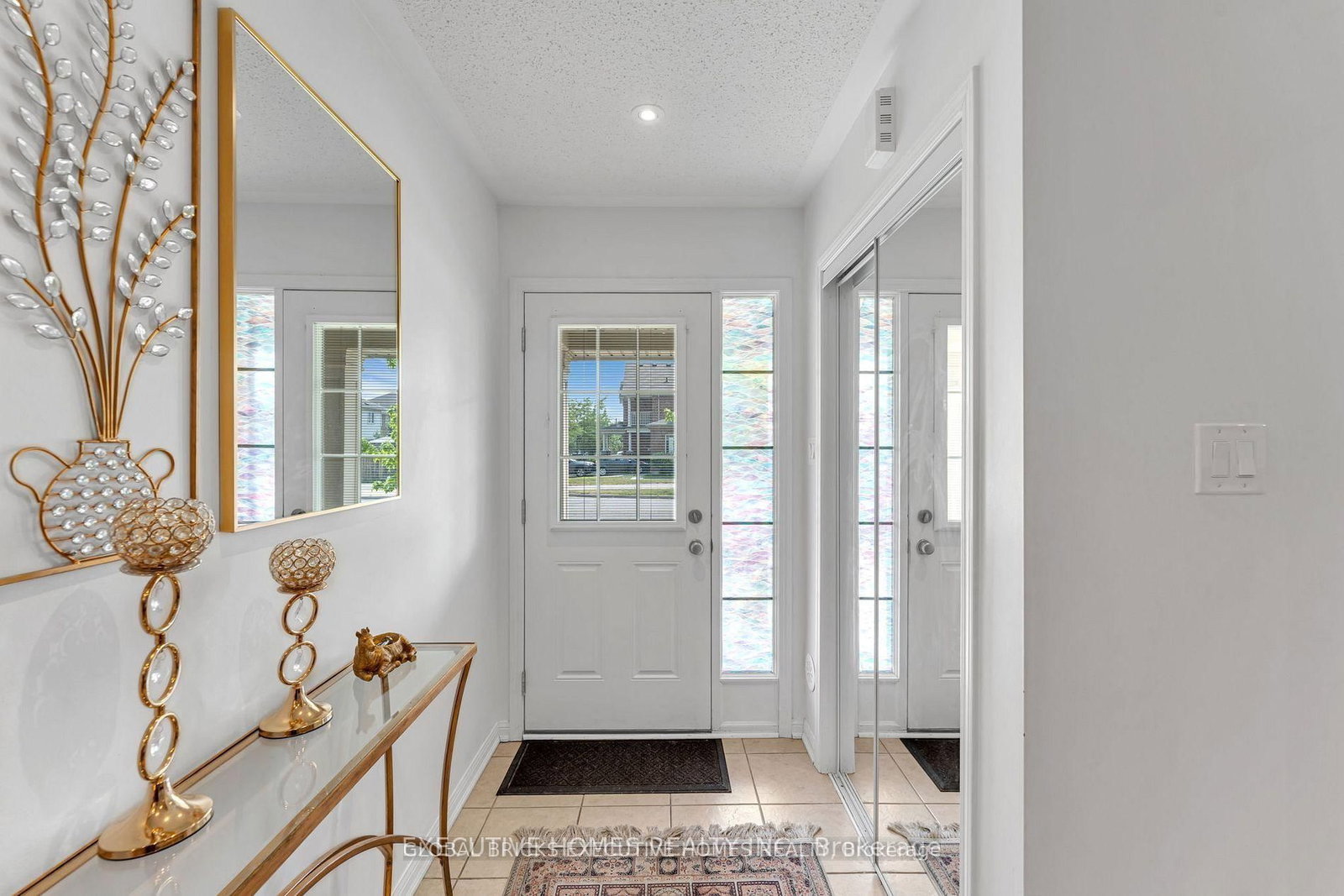 2478 William Jackson Drive • Pickering, ON photo 3