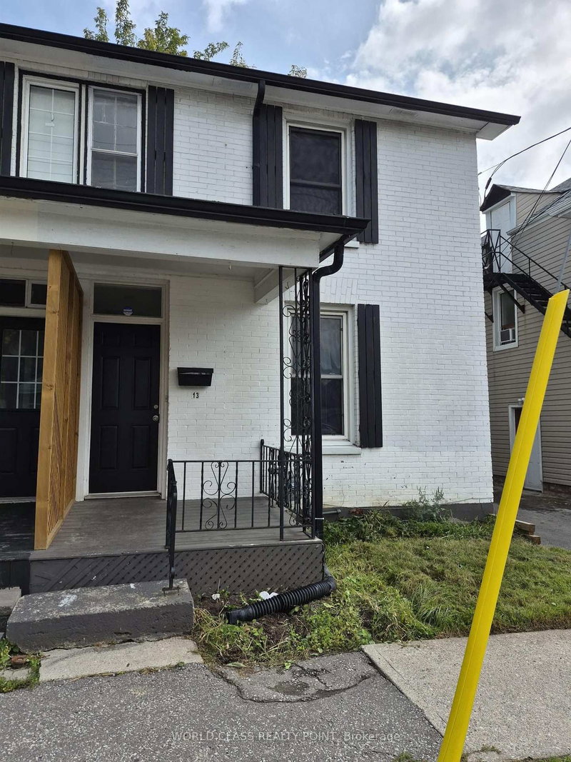 13 Brock Street E