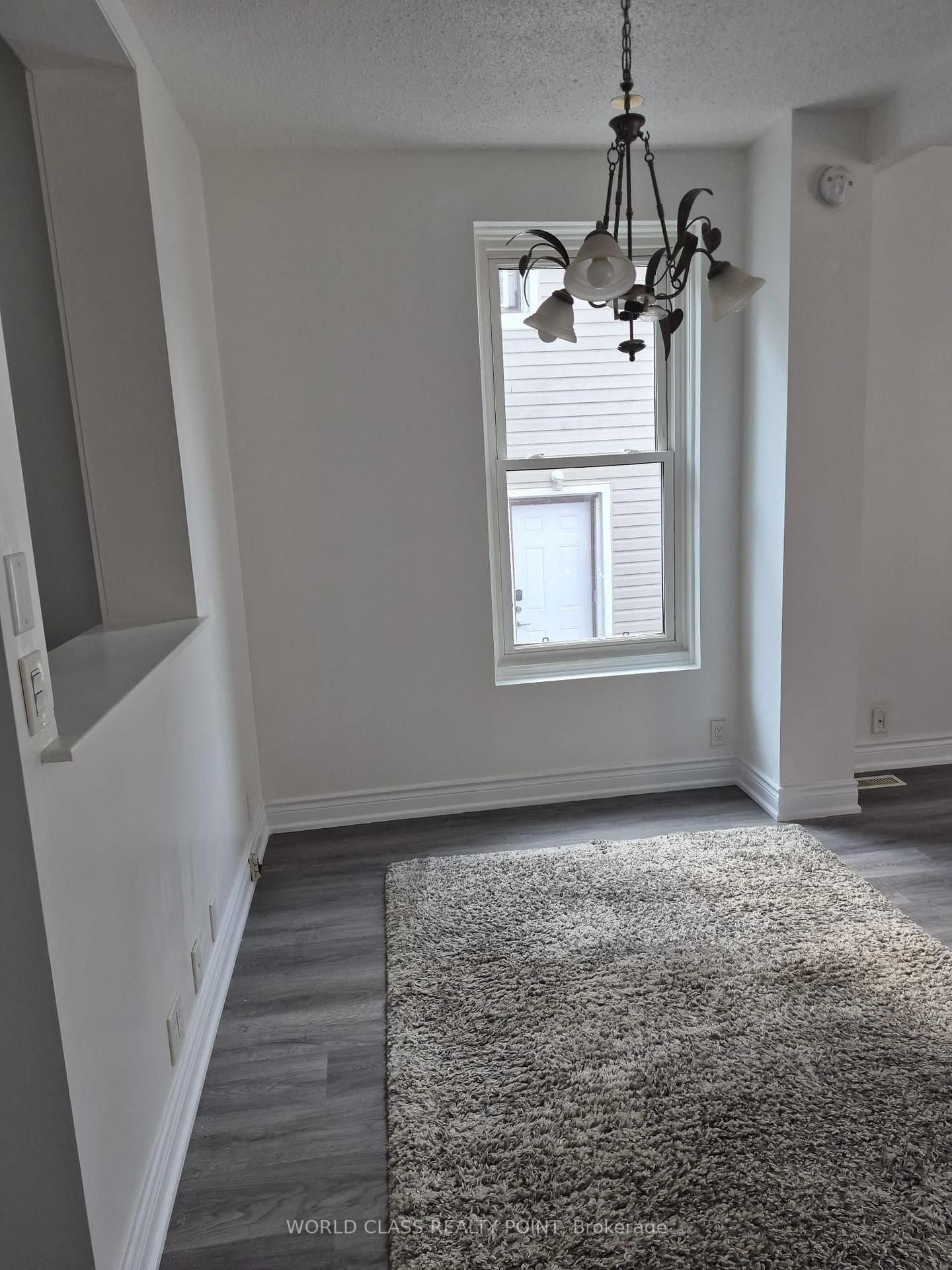 13 Brock Street E • Oshawa, ON photo 13
