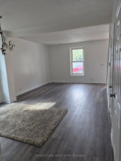 13 Brock Street E • Oshawa, ON photo 3