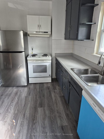 13 Brock Street E • Oshawa, ON photo 4