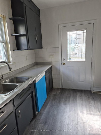 13 Brock Street E • Oshawa, ON photo 5