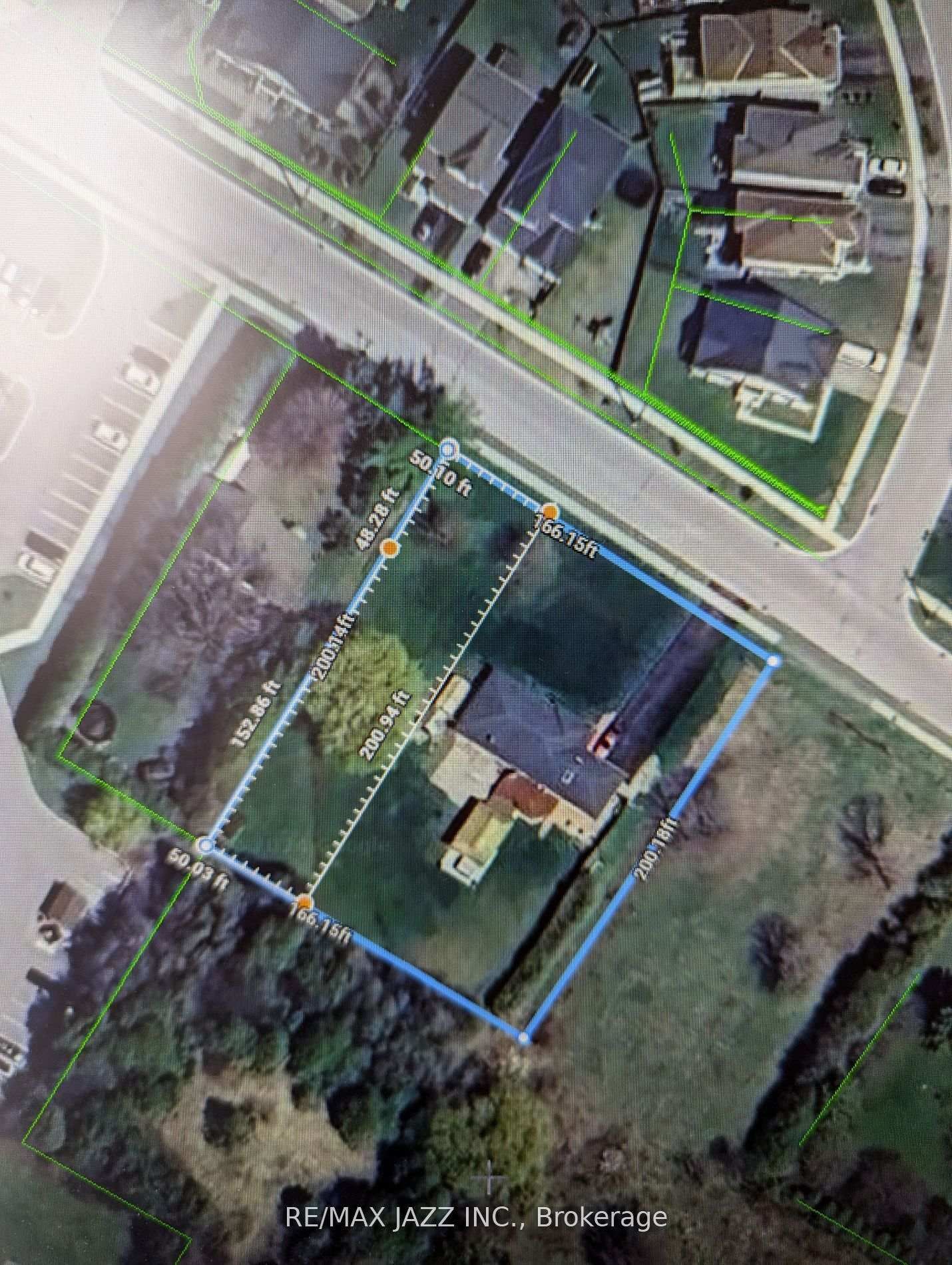 396 North Scugog Court • Clarington, ON photo 3