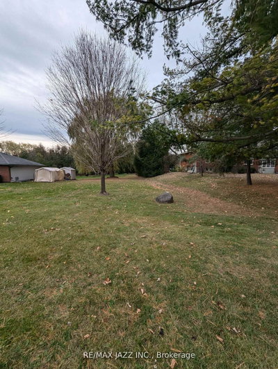 396 North Scugog Court • Clarington, ON photo 5