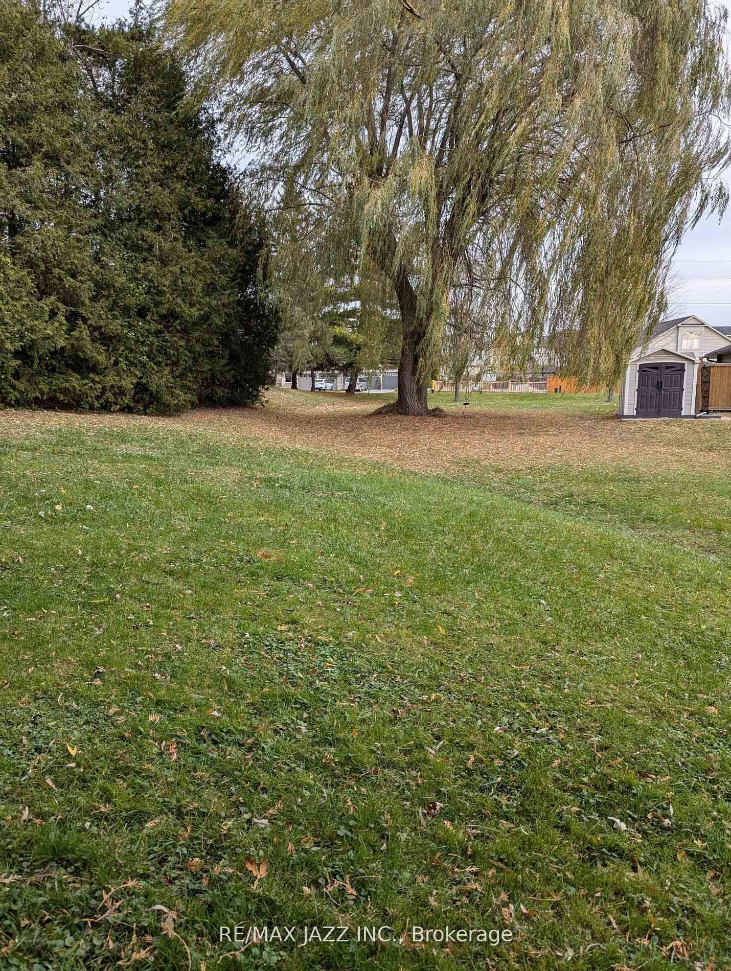 396 North Scugog Court • Clarington, ON photo 6