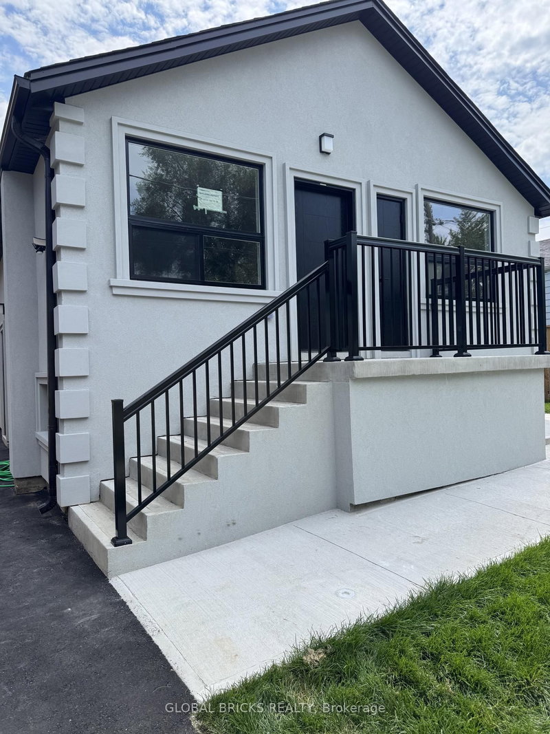 Unit 1- Front Upper - 101 Minerva Avenue