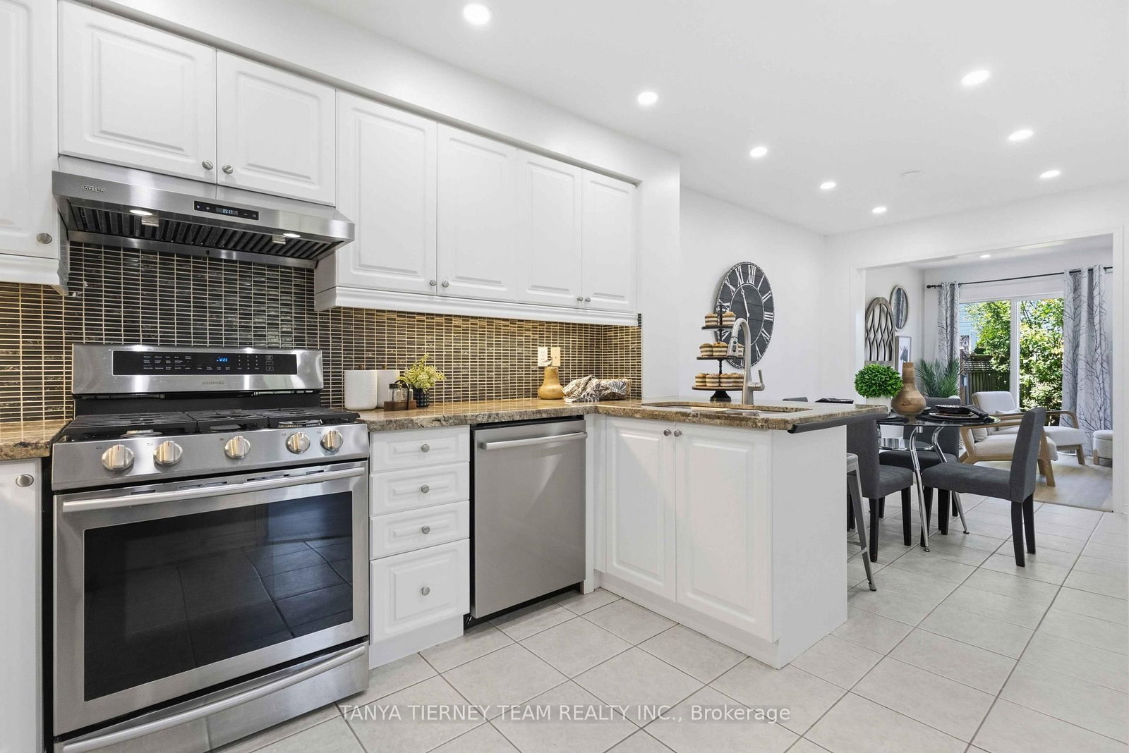96 Robideau Place • Whitby, ON photo 10