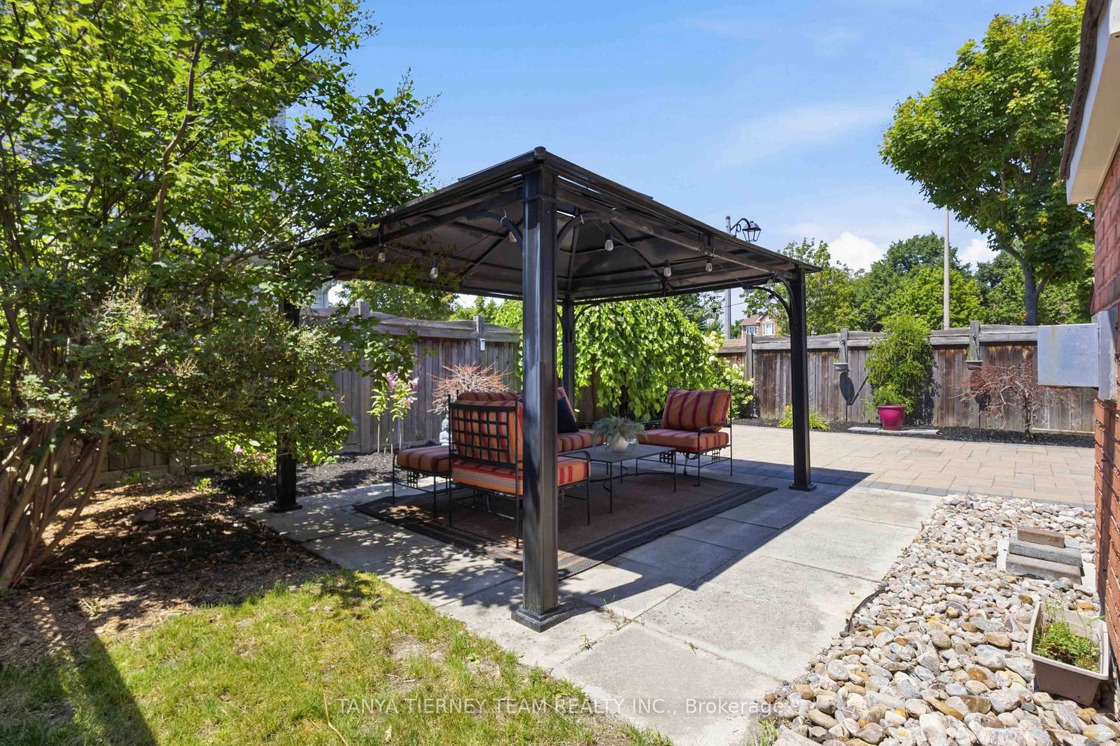 96 Robideau Place • Whitby, ON photo 47
