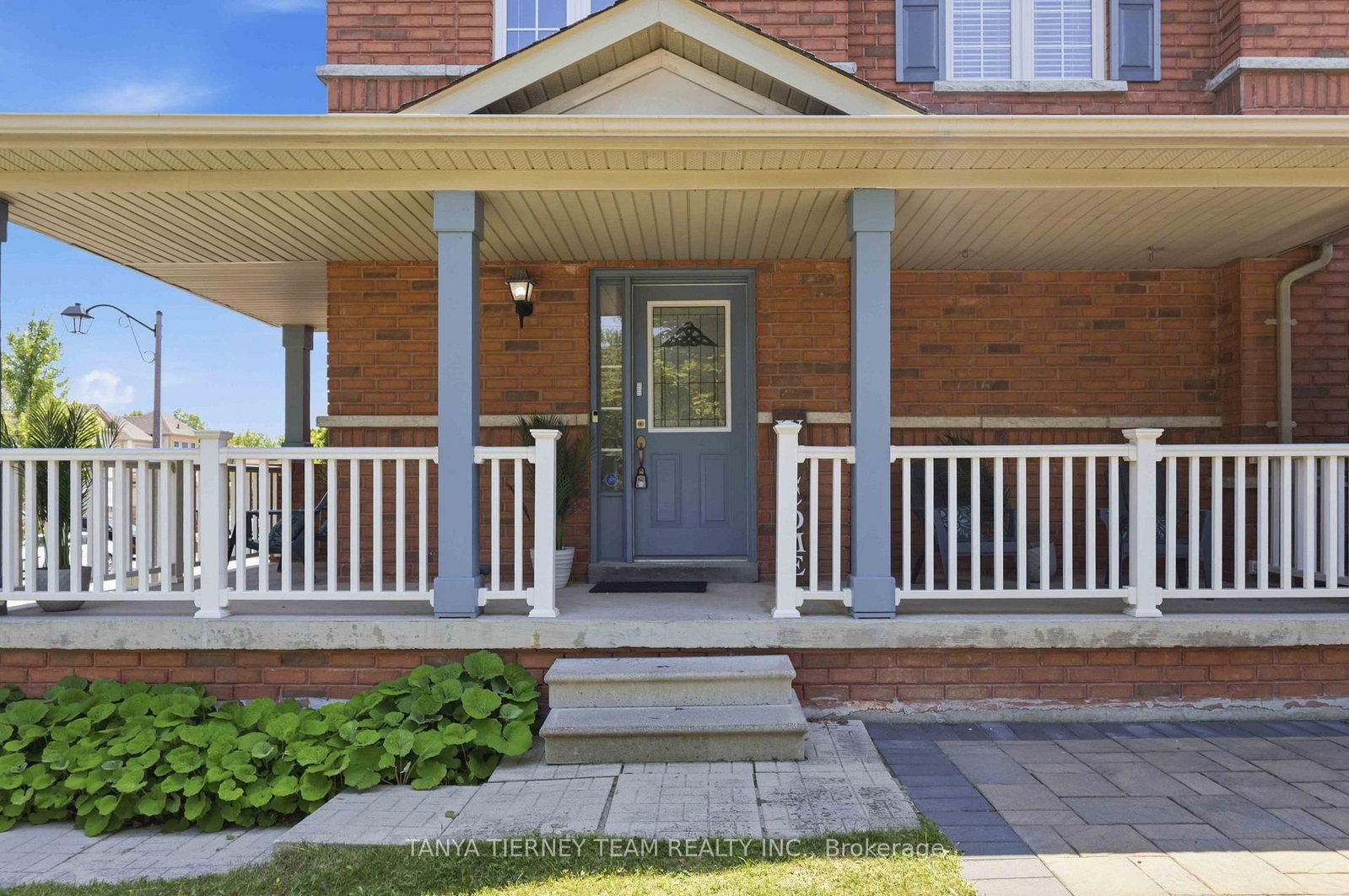 96 Robideau Place • Whitby, ON photo 5