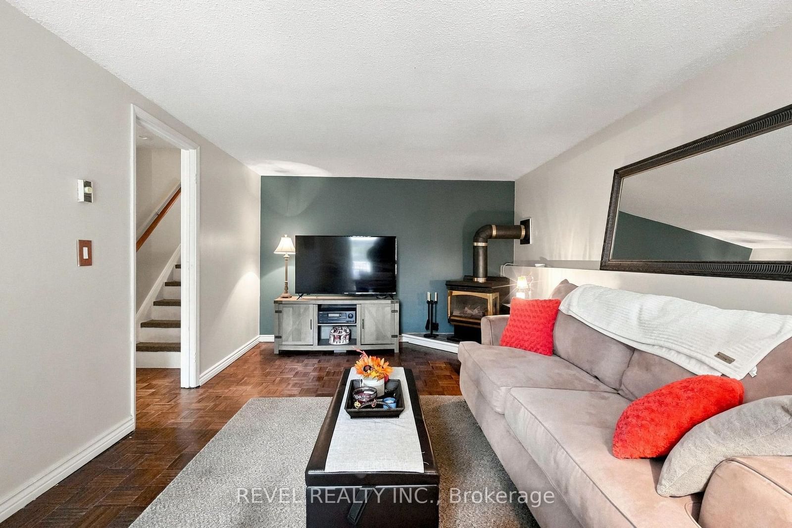 562 Capilano Crescent • Oshawa, ON photo 19