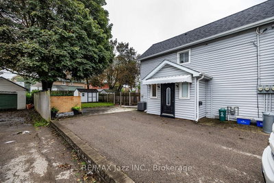 97 Adelaide Avenue E • Oshawa, ON photo 3