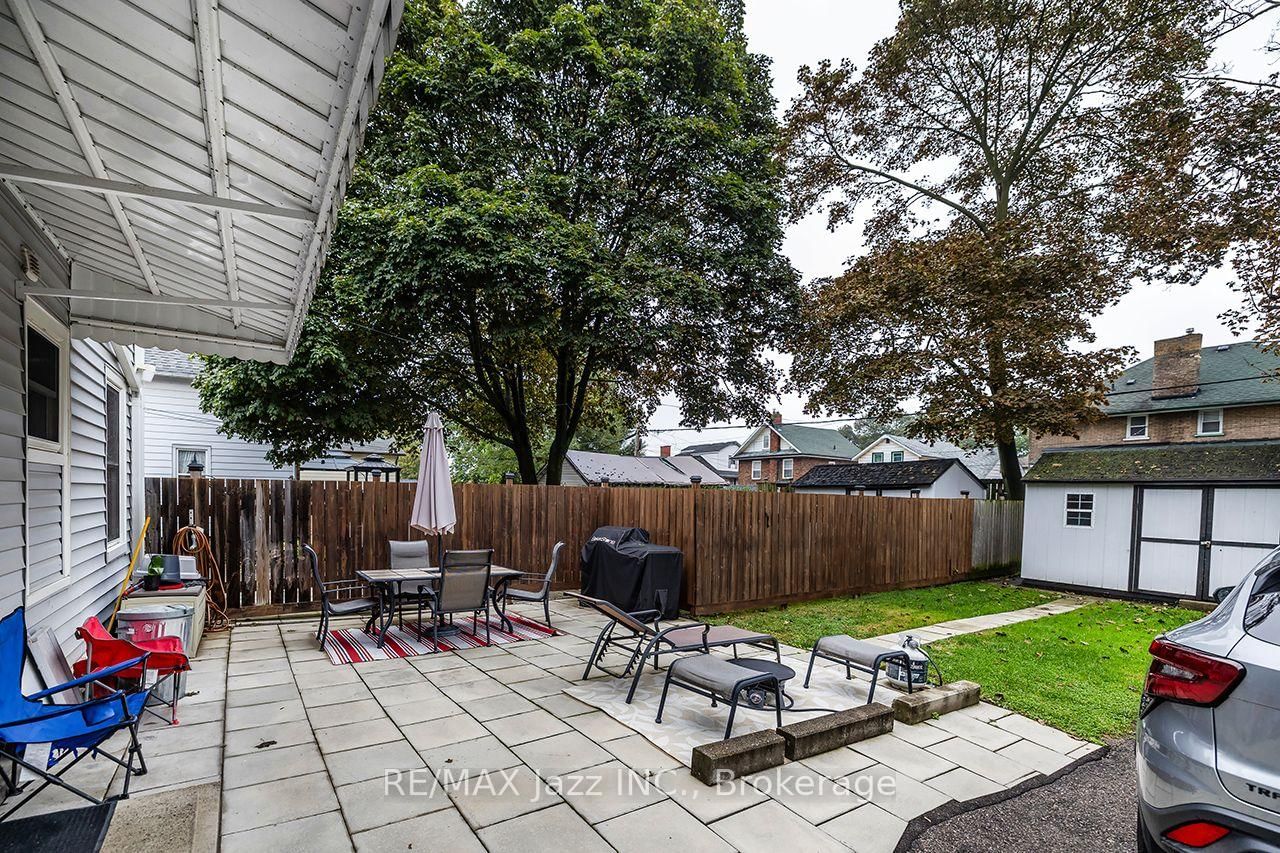 97 Adelaide Avenue E • Oshawa, ON photo 6