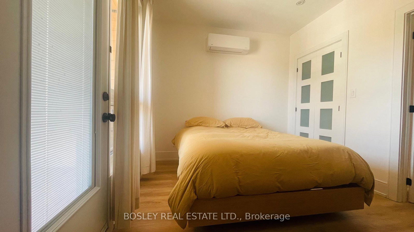 Upper - 317 O'Connor Drive, Toronto 3