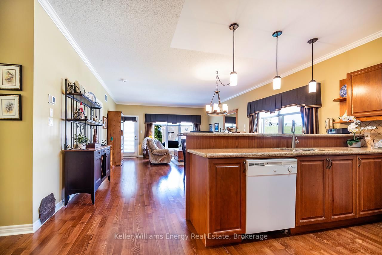 8 Hinkley Trail • Clarington, ON photo 12