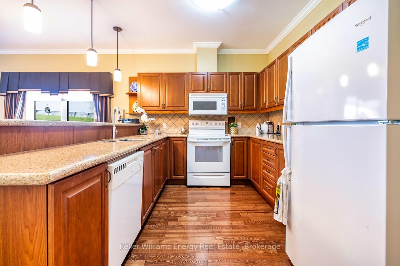 8 Hinkley Trail • Clarington, ON photo 9