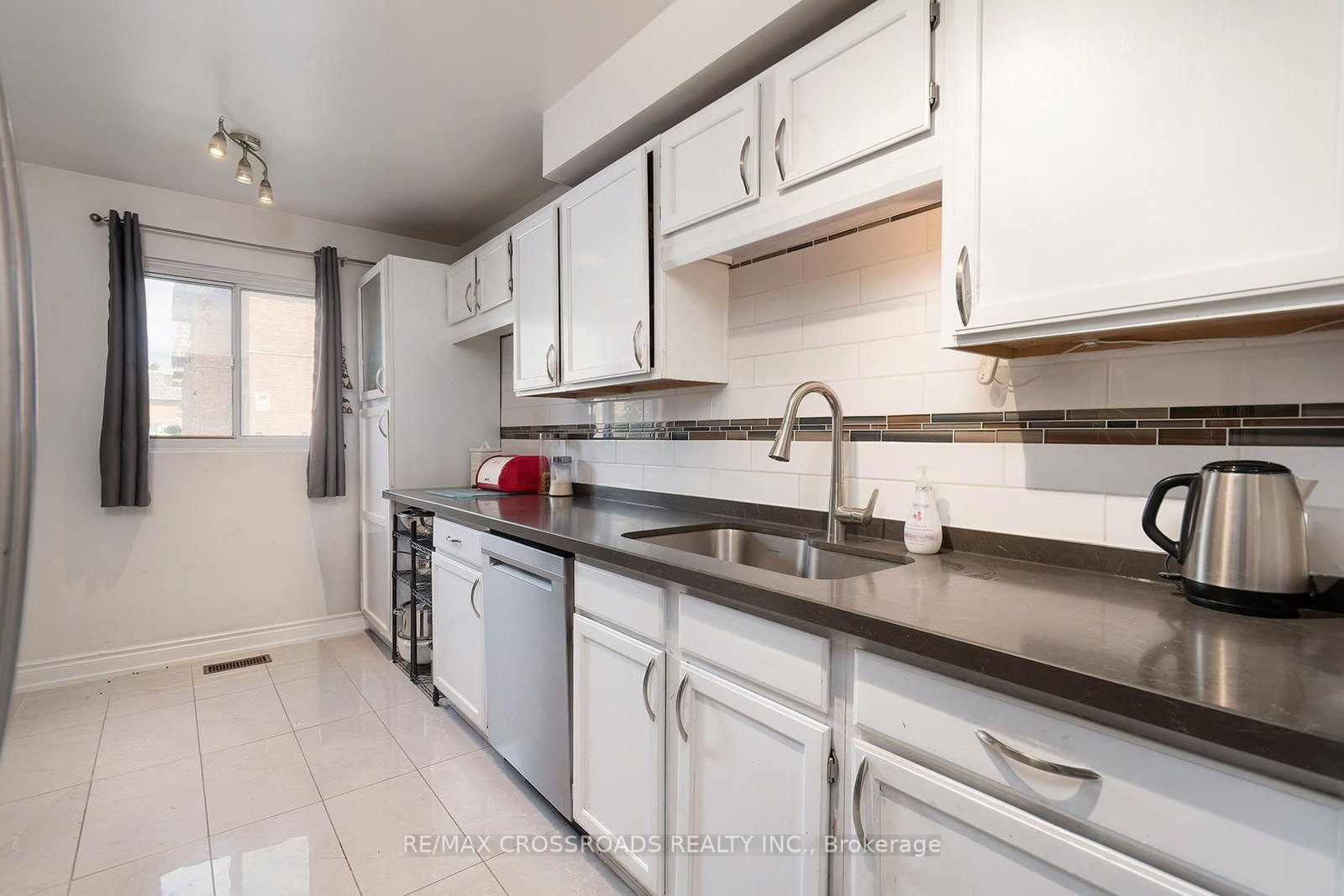 10 Rodda Boulevard • #65 • Toronto, ON photo 8
