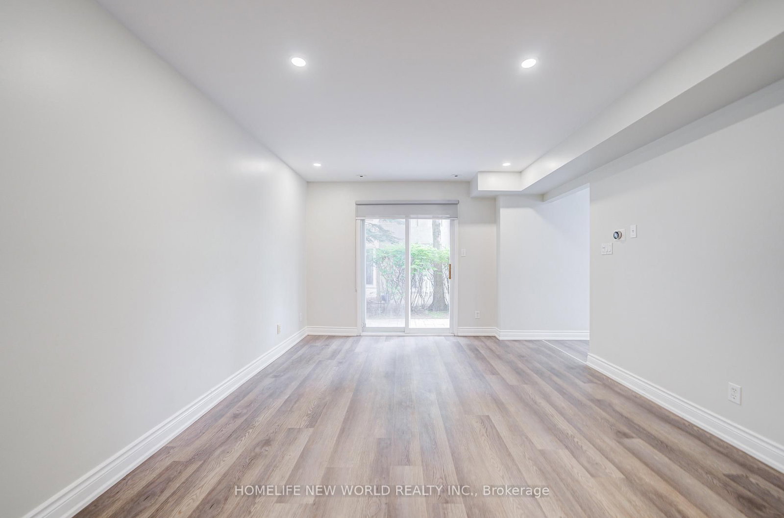 28 Rosebank Drive • #1001 • Toronto, ON photo 4