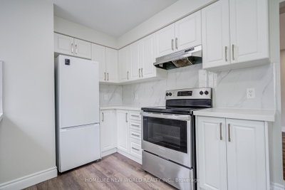 28 Rosebank Drive • #1001 • Toronto, ON photo 8