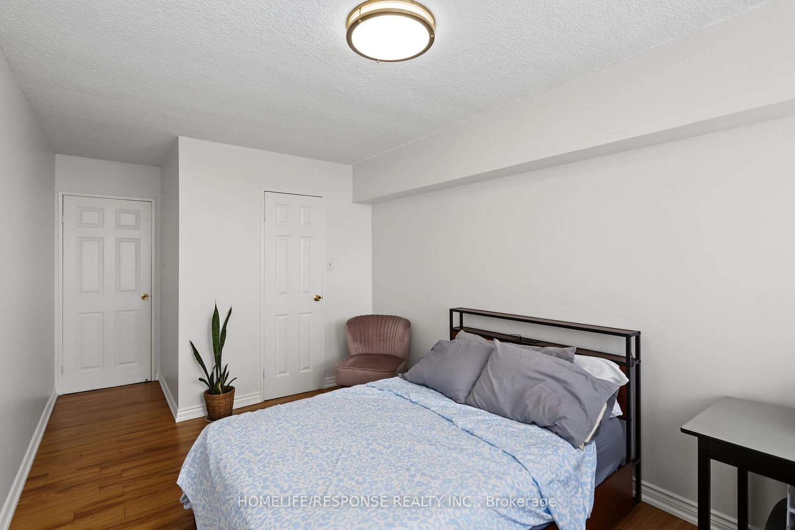 100 ECHO POINT • #1801 • Toronto, ON photo 17