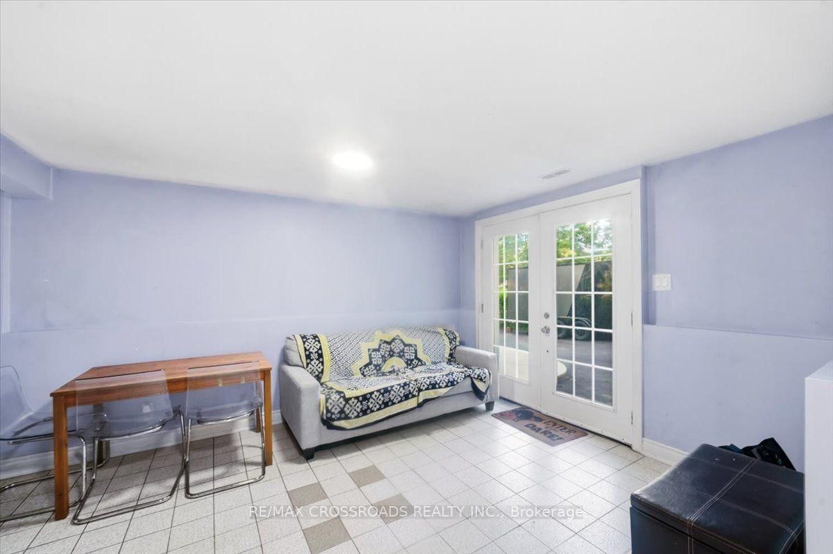 239 Island Road • Toronto, ON photo 22