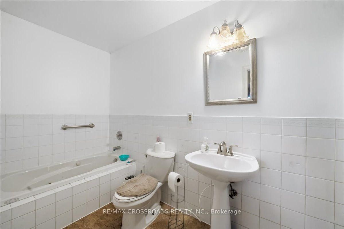 239 Island Road • Toronto, ON photo 29