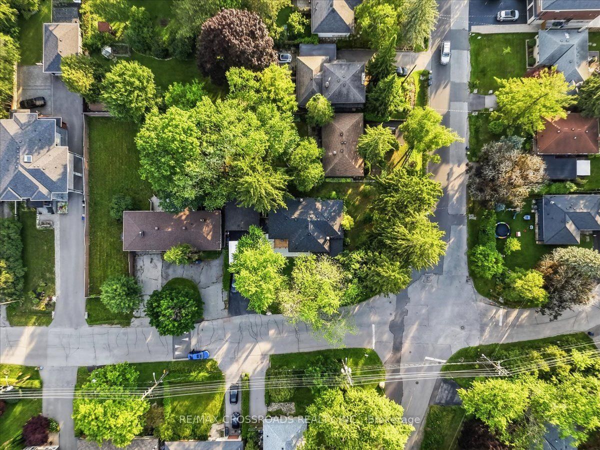 239 Island Road • Toronto, ON photo 34