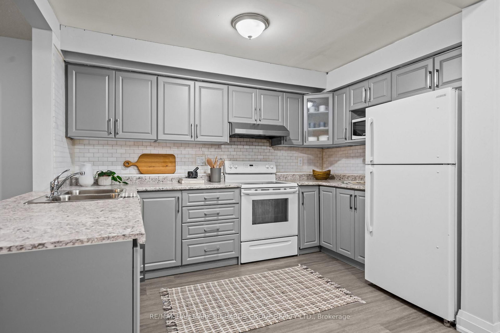 11 Livonia Place • #18 • Toronto, ON photo 4