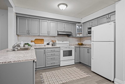 11 Livonia Place • #18 • Toronto, ON photo 4