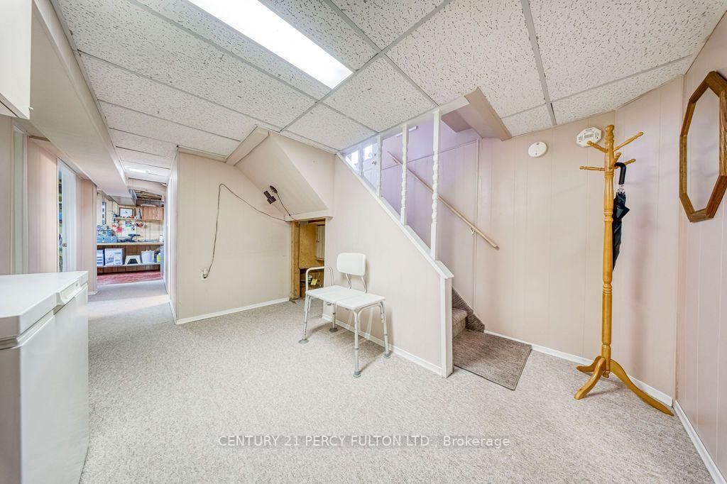70 Limevale Crescent • Toronto, ON photo 29