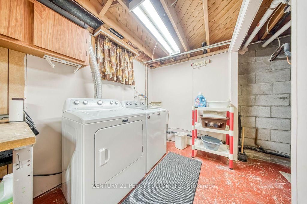 70 Limevale Crescent • Toronto, ON photo 37